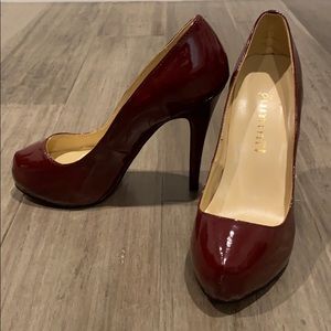 Red pumps